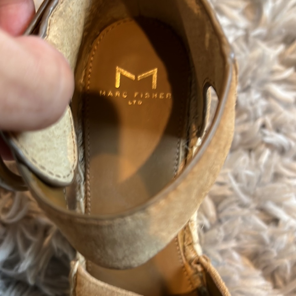 Marc Fisher Wedges Size 7 - image 8